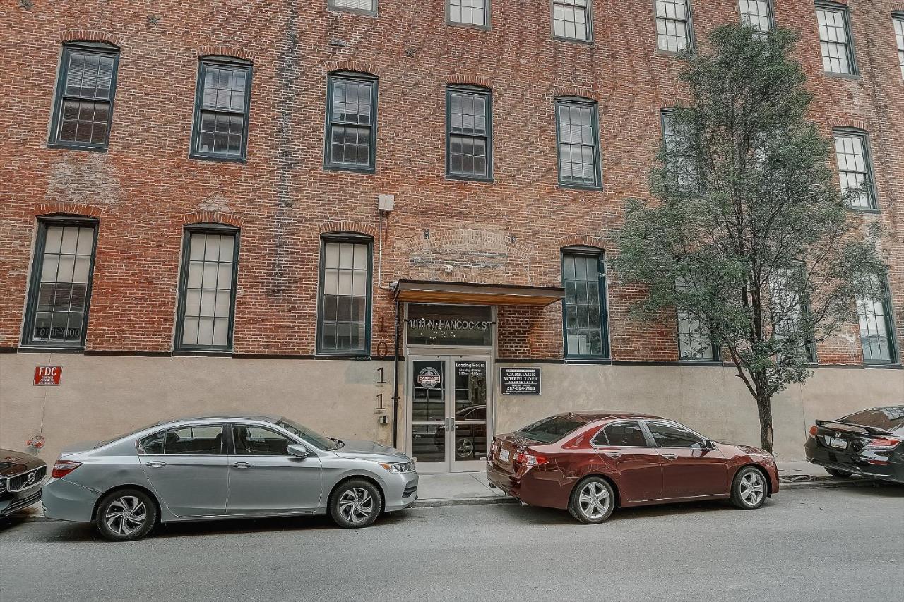 Frontdesk I Carriage Wheel Lofts Apts Philadelphia Apartment Exterior photo