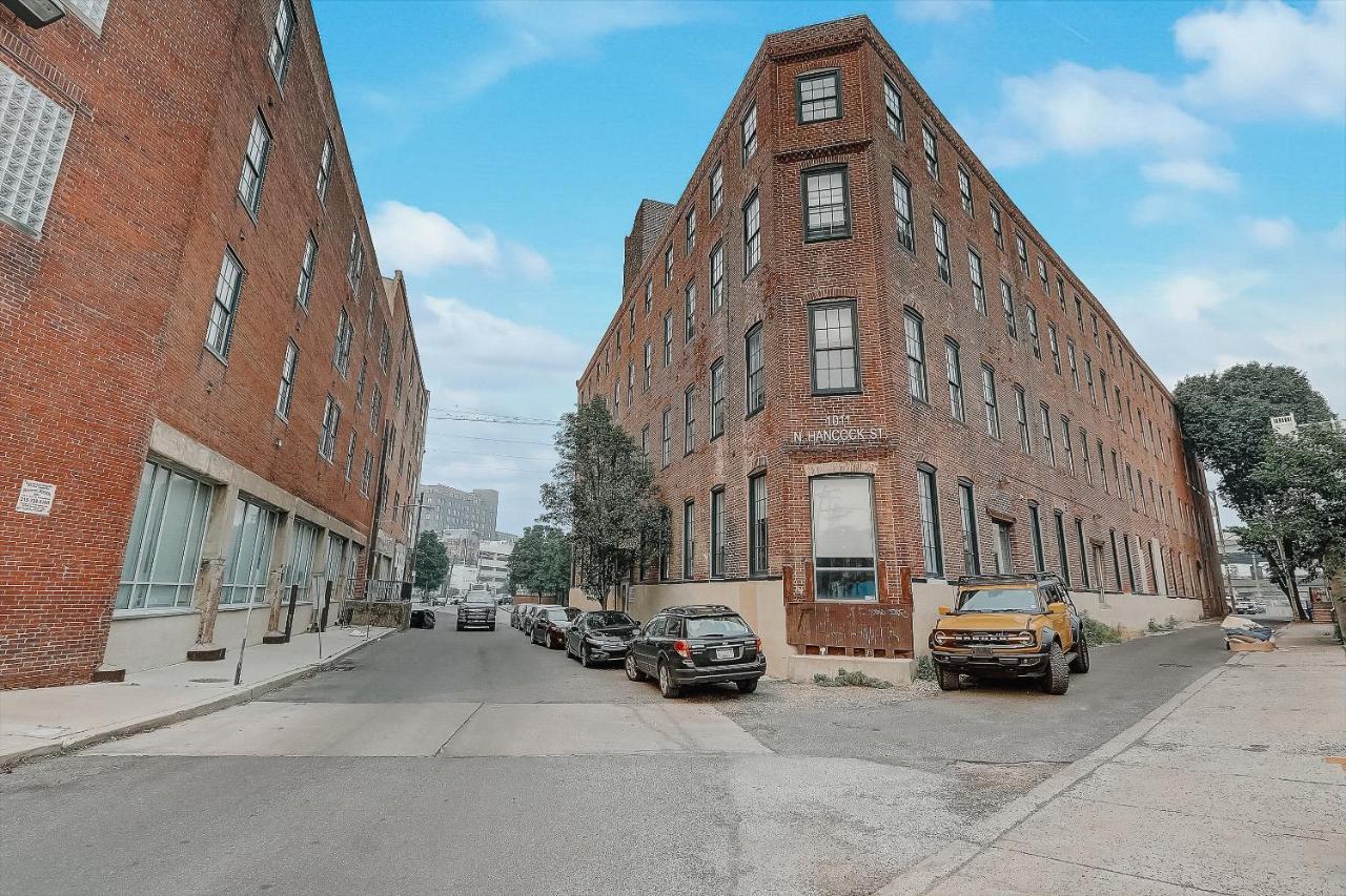 Frontdesk I Carriage Wheel Lofts Apts Philadelphia Apartment Exterior photo